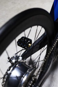 e-bike ESTREMA Pard Design pedale