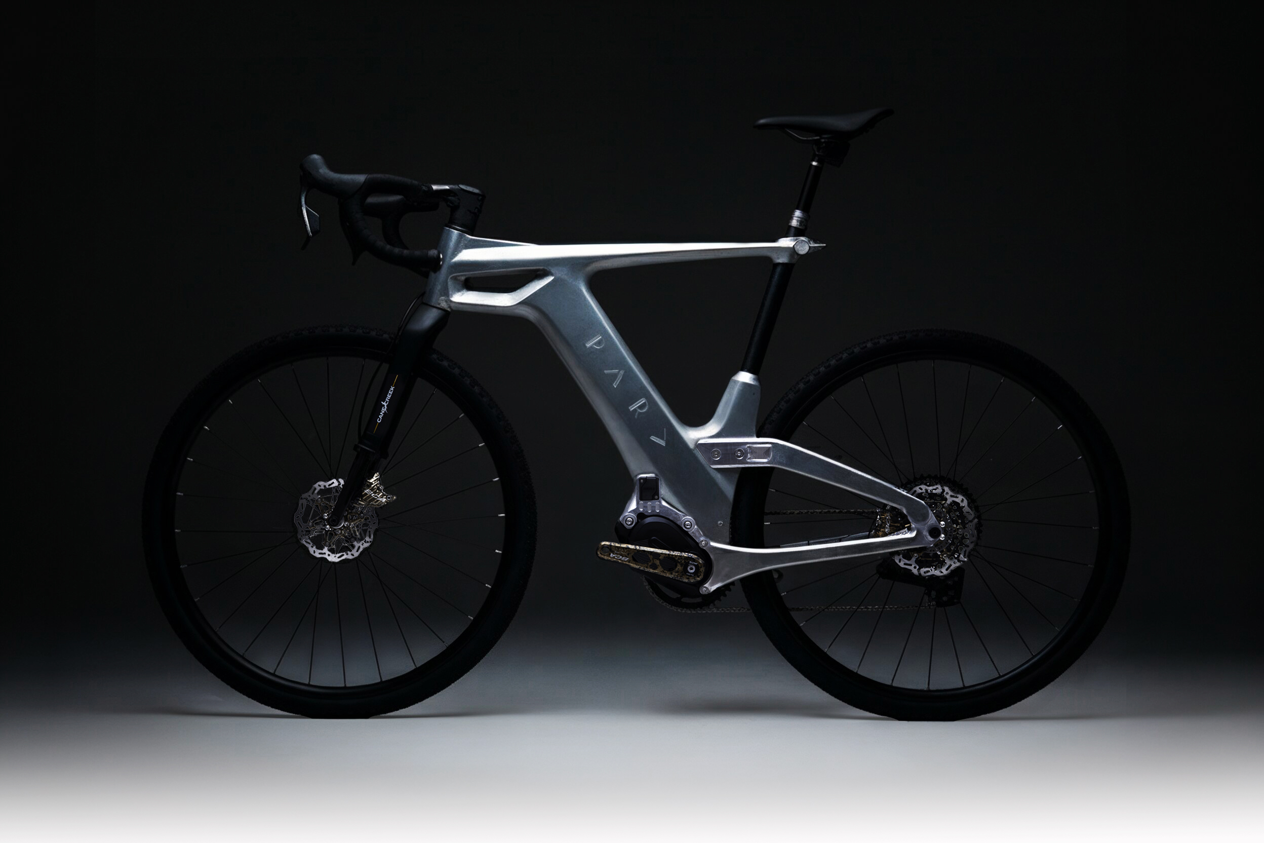 IMPERVIA LUXURY EBIKE GRAVEL PARD DESIGN